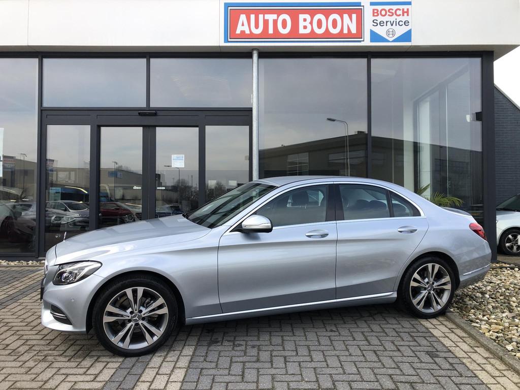 Mercedes-Benz C-klasse 180 156PK AVANTGARDE NAVI/CLIMA/LED/2, Auto's, Gebruikt, Handgeschakeld, Sedan, 695 kg