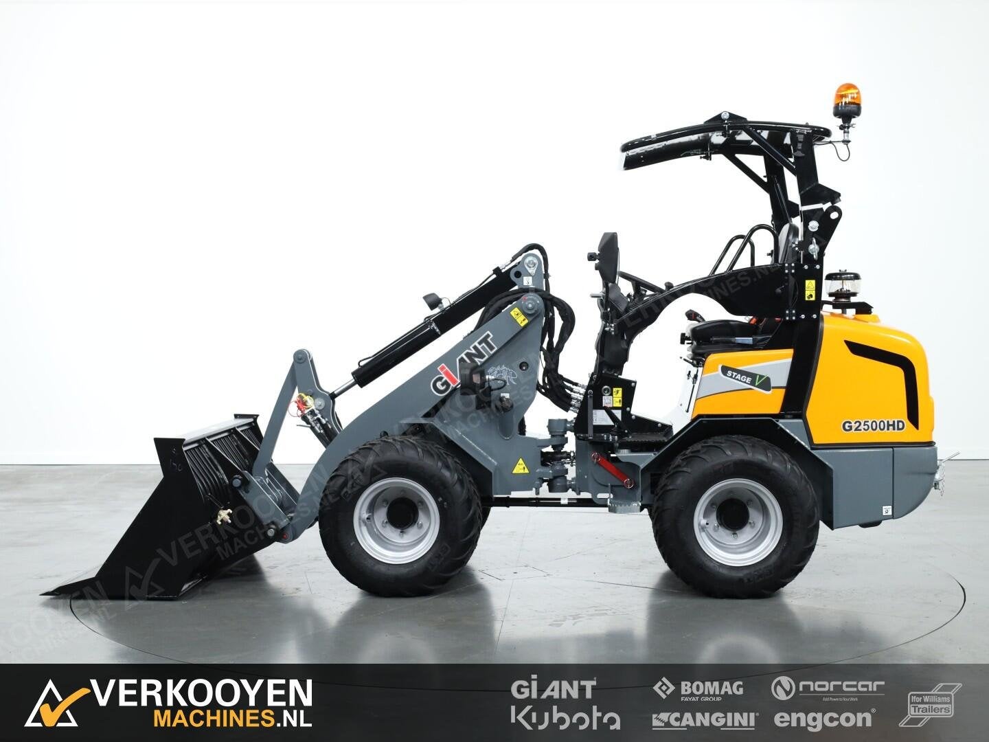 2025 Giant G2500 HD VV1514, Wiellader of Shovel
