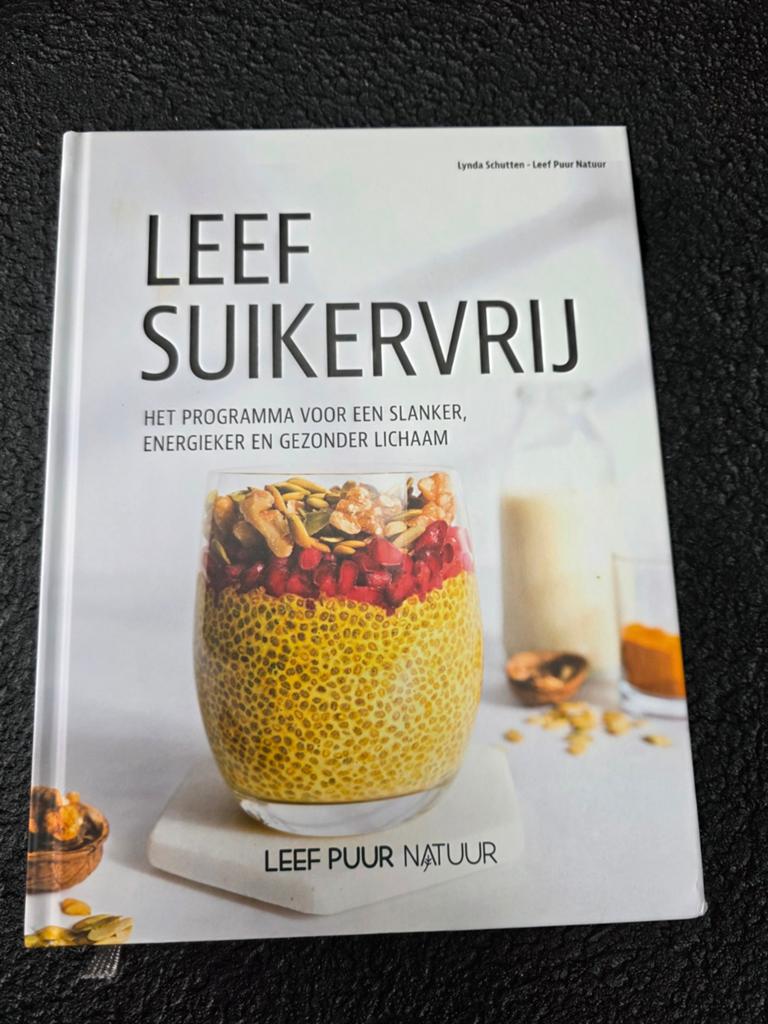 Femke Vennik - Leef Suikervrij, Ophalen of Verzenden, Nieuw, Femke Vennik; Lynda Schutten