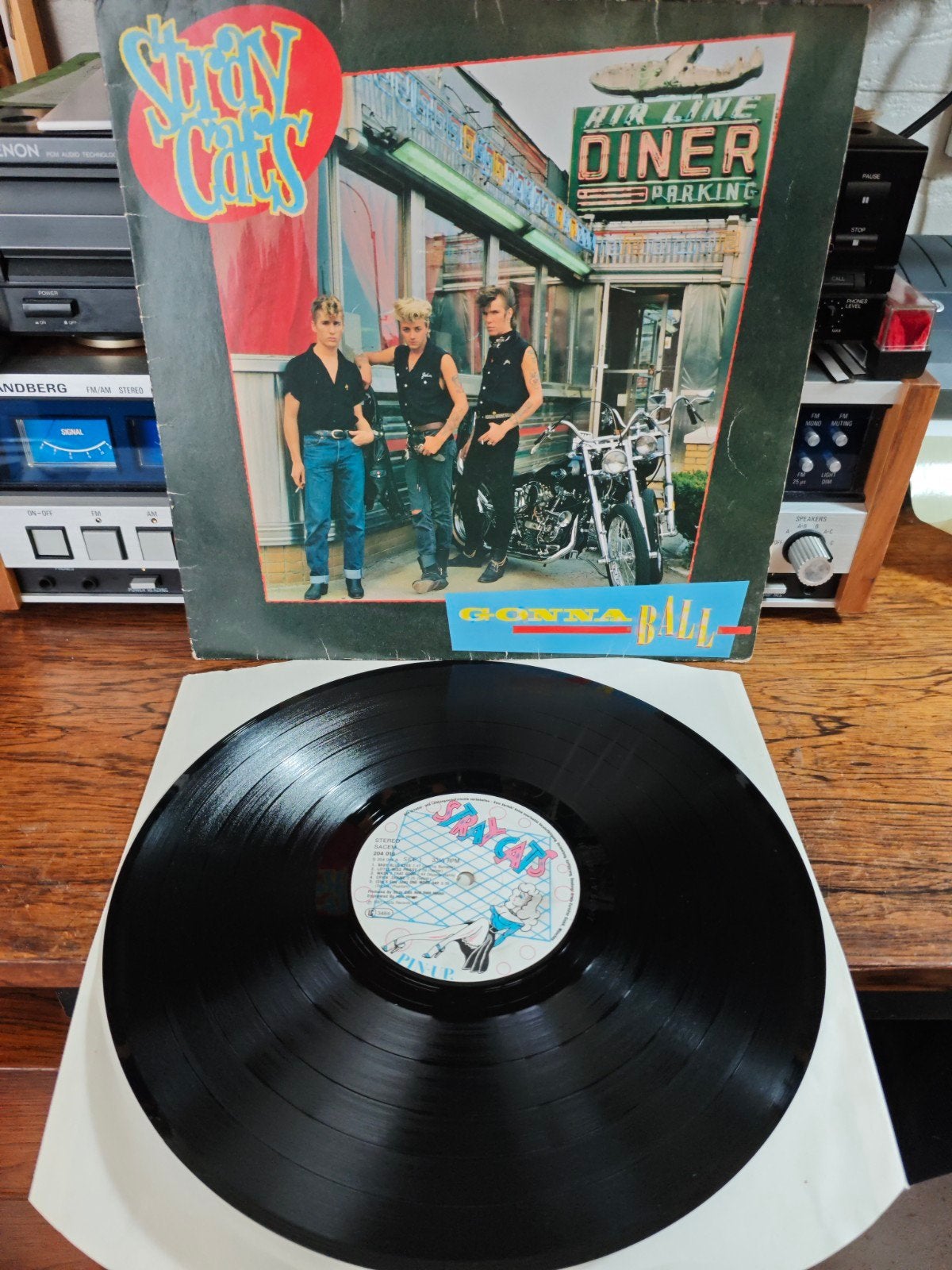 Stray Cats - Gonna Ball LP (Rock-'n-roll), Cd's en Dvd's, LP, Gebruikt, Ophalen of Verzenden, 12 inch