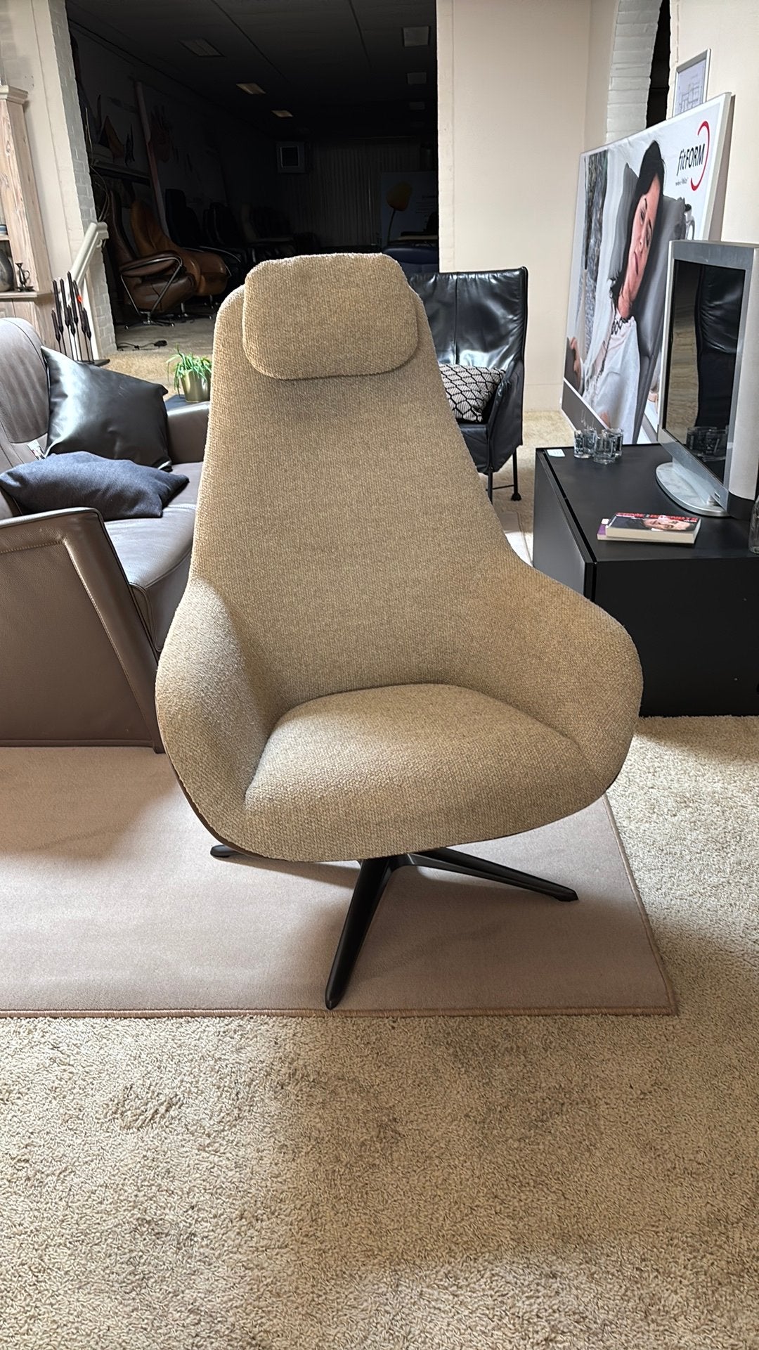 Mooie draaibare fauteuil, Huis en Inrichting, Ophalen, 75 tot 100 cm, Zo goed als nieuw, 75 tot 100 cm