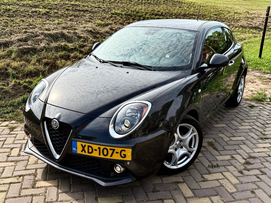 Alfa Romeo MiTo Super 105pk 2018 Slechts 58.000KM NAP APK!!!, Auto's, Voorwielaandrijving, Euro 6, 49 €/maand, Handgeschakeld