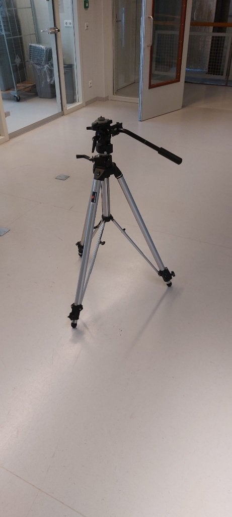 Manfrotto tripod statief #117 met #136 fluid head, Ophalen, Gebruikt, Inklapbaar, Driepoot