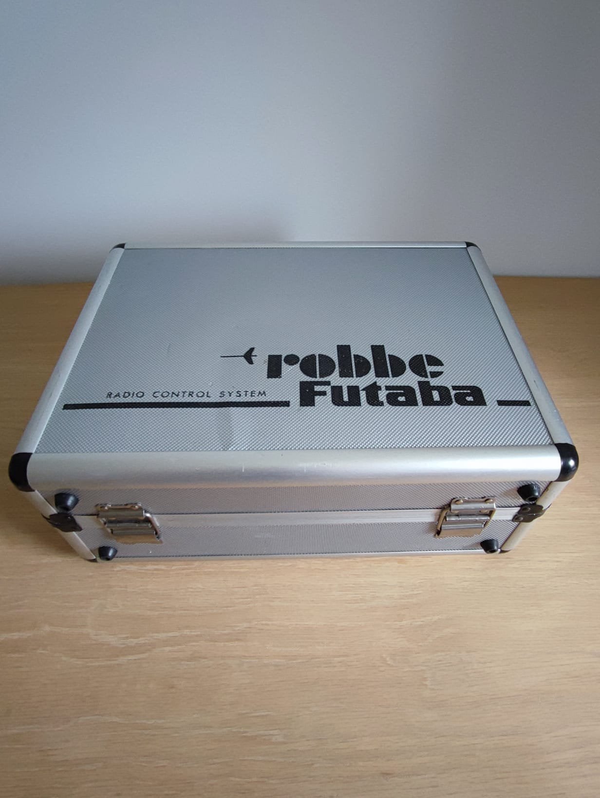 Robbe Futaba zender FC28 en toebehoren, Ophalen, Gebruikt