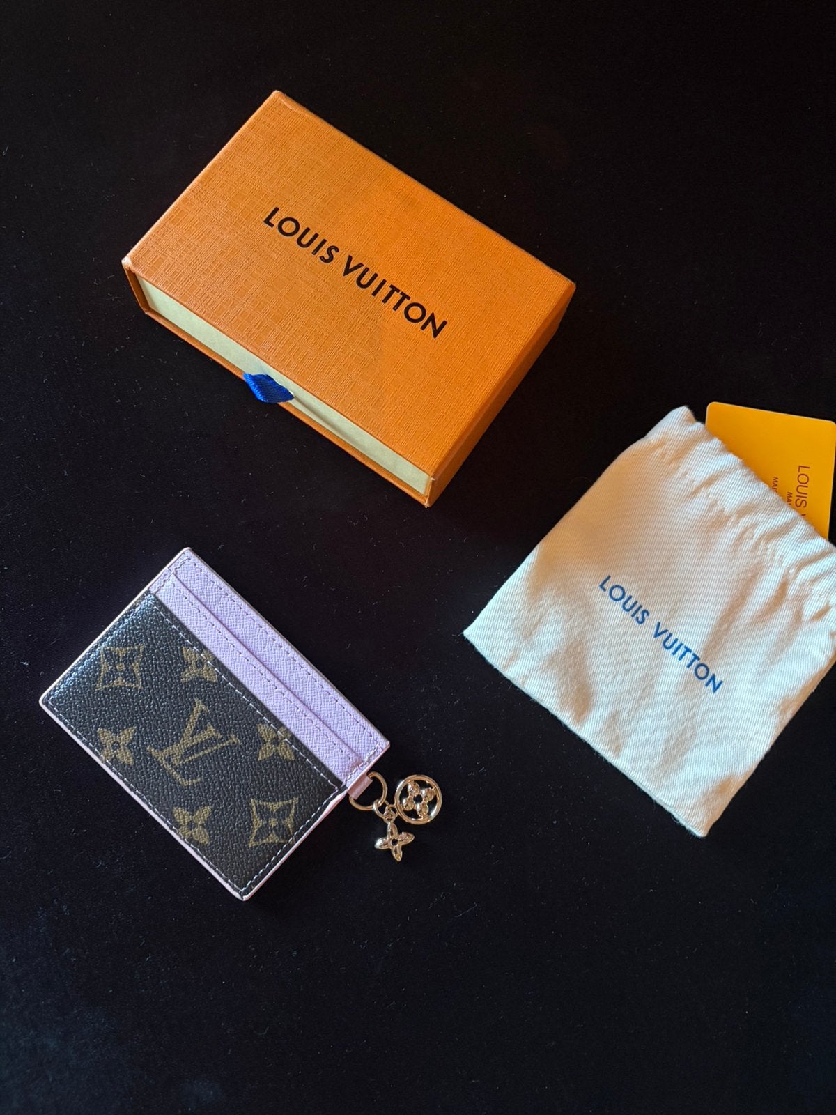 Louis Vuitton pouch/key NIEUW, Sieraden, Tassen en Uiterlijk, Portemonnees, Ophalen of Verzenden, Nieuw, Zwart