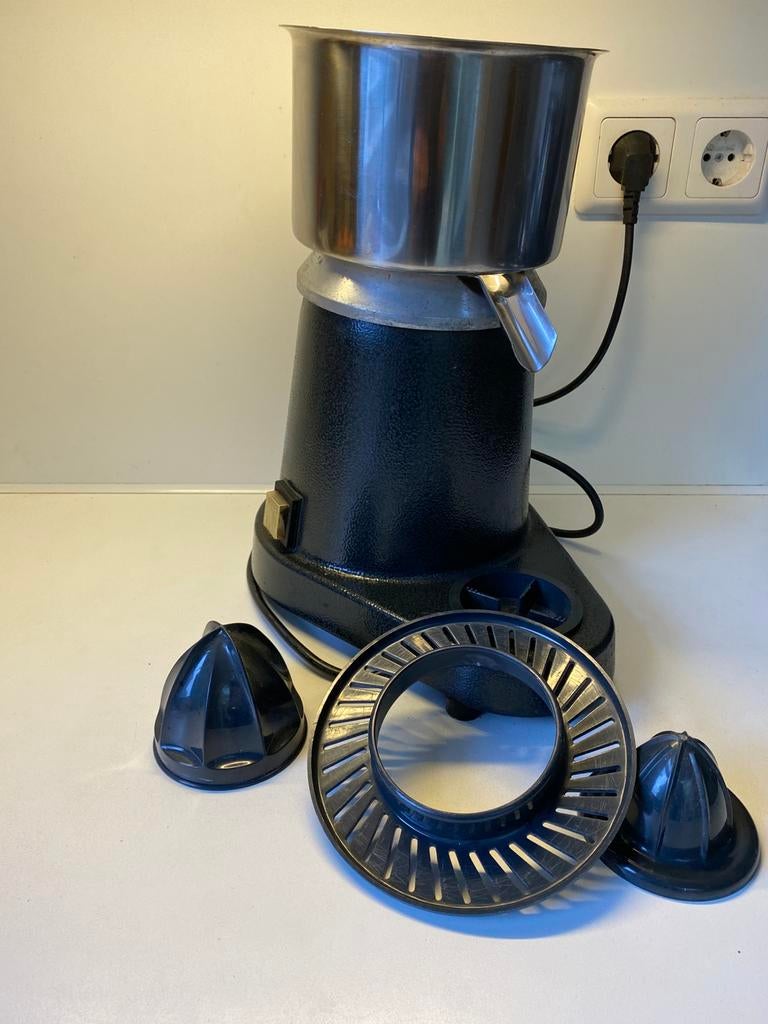 Elektrische citruspers - horeca-style Hendi, Witgoed en Apparatuur, Juicers, Gebruikt, Citruspers, Elektrisch, Ophalen of Verzenden