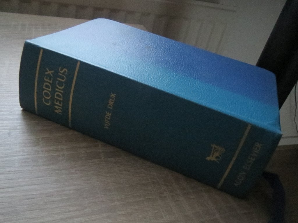 Codex Medicus  Uitgave 1971  door Agon Elsevier Amsterdam, Boeken, Ophalen of Verzenden, Gelezen