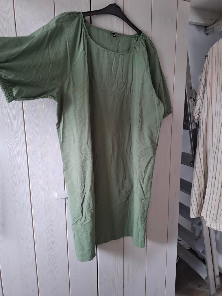 Dames kleding mt 46-48, Ophalen of Verzenden, Zo goed als nieuw, Groen, Trui of Vest