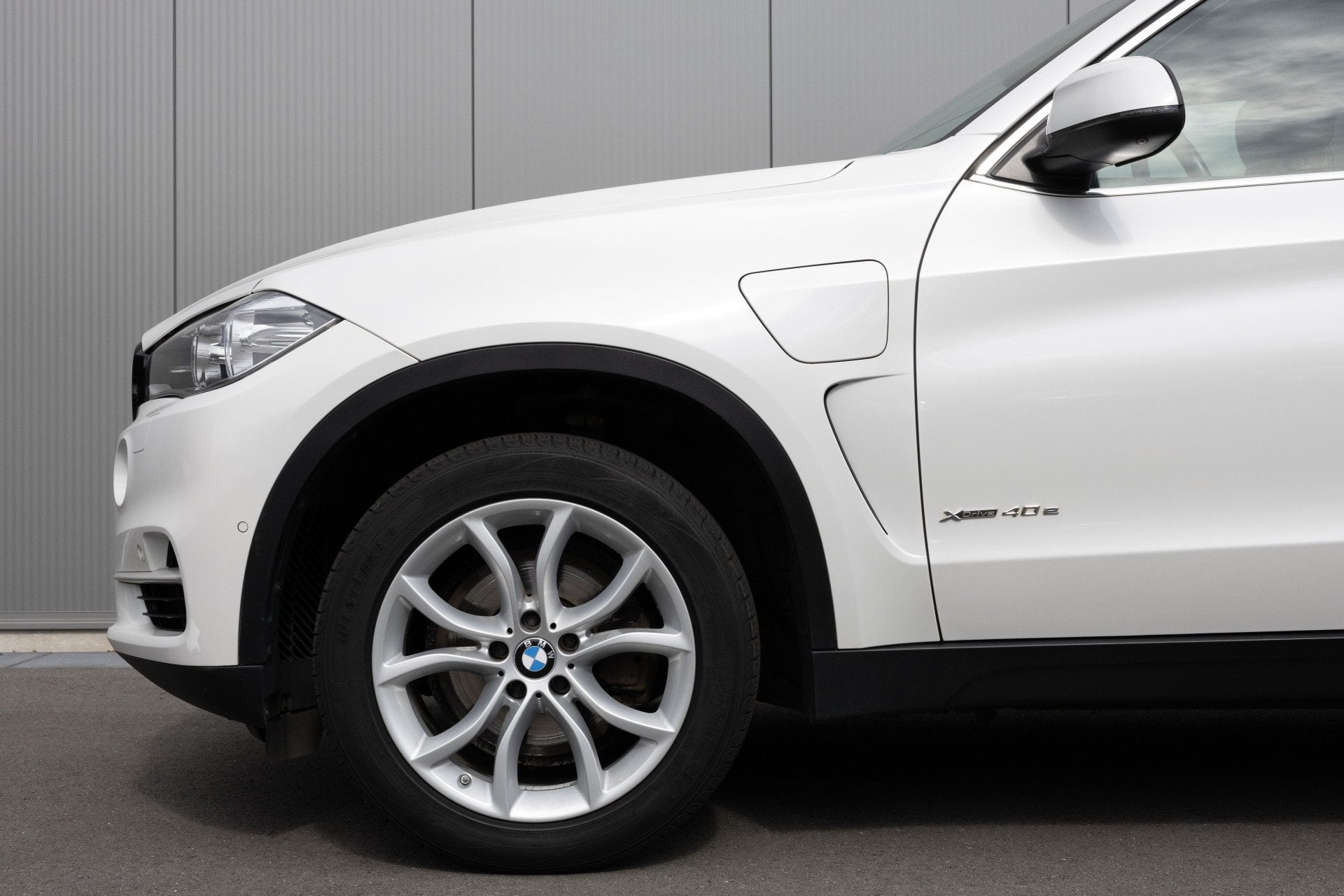 BMW X5 xDrive40e | LEDER | NAVI | CAMERA | ELEKTRISCHE KLEP, Auto's, Gebruikt, 4 cilinders, Wit, Bedrijf