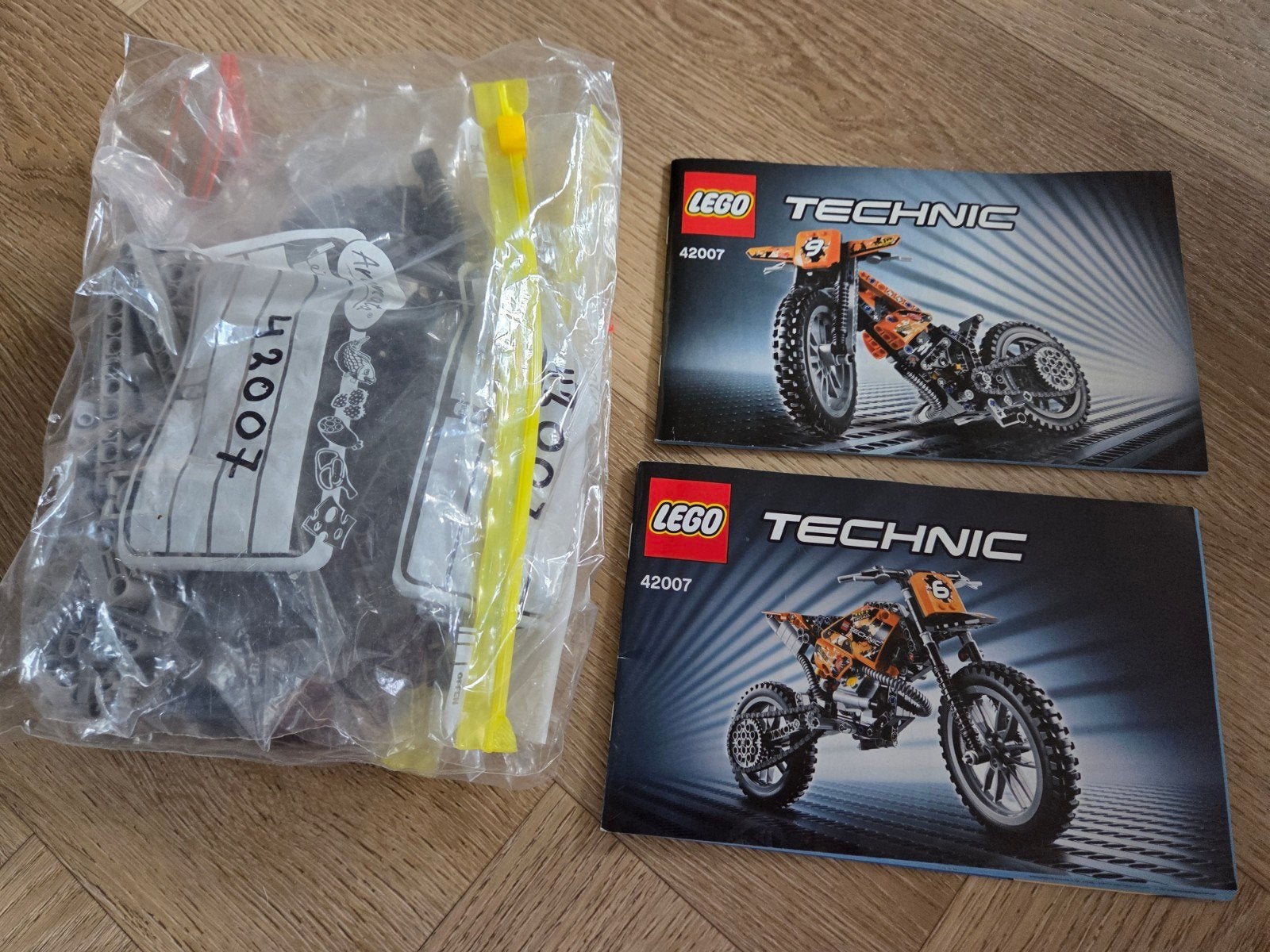 Lego Technic 42007 Motocross Bike - Compleet met boekjes, Ophalen of Verzenden