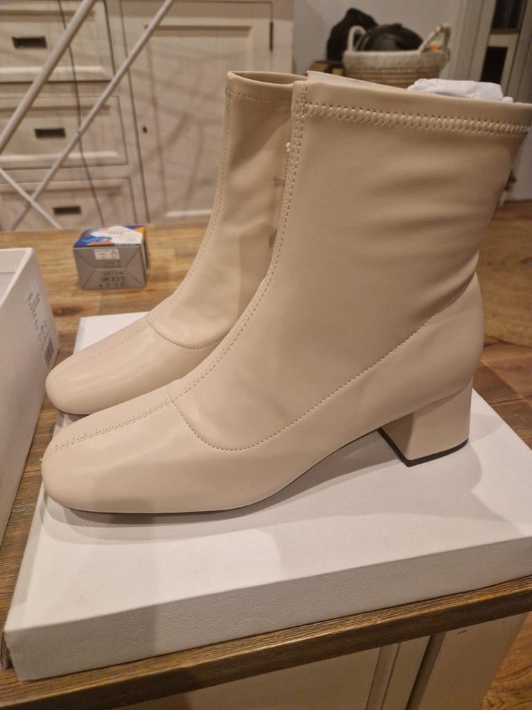 Anna Field Crèmekleurige Enkellaarzen - Zo Goed Als Nieuw, Anna Field, Beige, Lage of Enkellaarzen, Nieuw