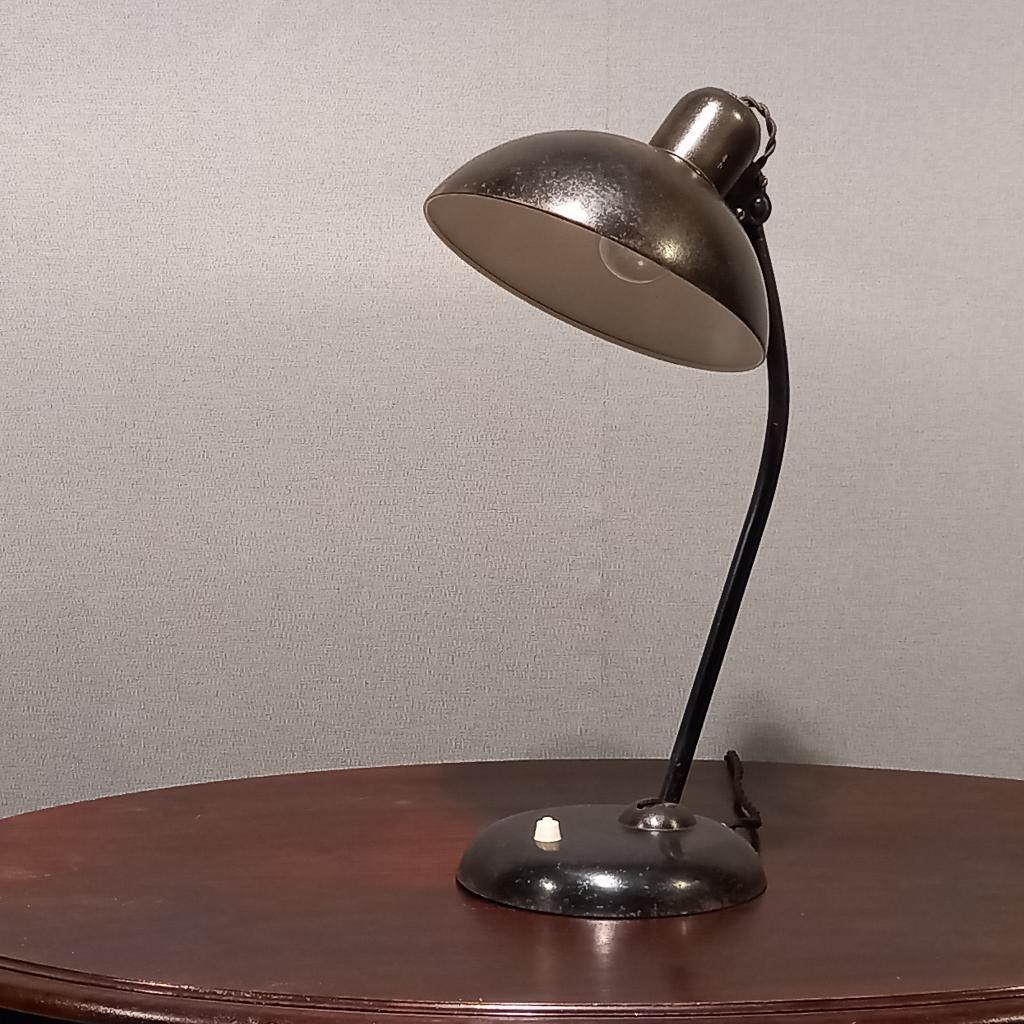 Vintage Kaiser Idell bureaulamp, Huis en Inrichting, Lampen | Tafellampen, Gebruikt, Minder dan 50 cm, Metaal, Ophalen of Verzenden