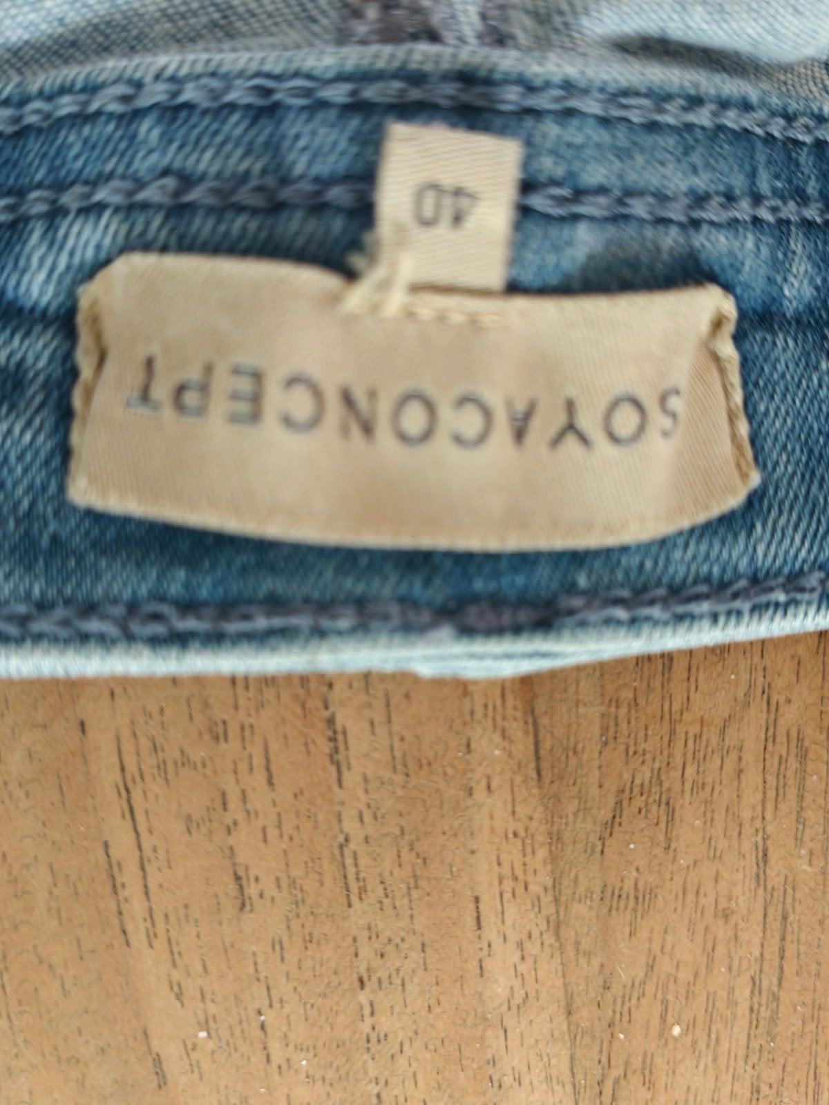 Soyaconcept spijkerrok maat 40 met lichte vlekken en knopen, Kleding | Dames, Maat 38/40 (M), Ophalen of Verzenden, Gedragen, Soyaconcept