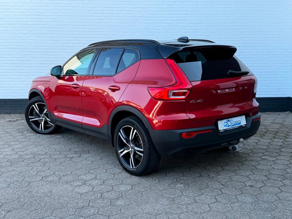 Volvo XC40 1.5 T5 Recharge R-Design TREKHAAK l ACC l CAMERA, Auto's, Stof, Zwart, Bedrijf, Hybride Elektrisch/Benzine