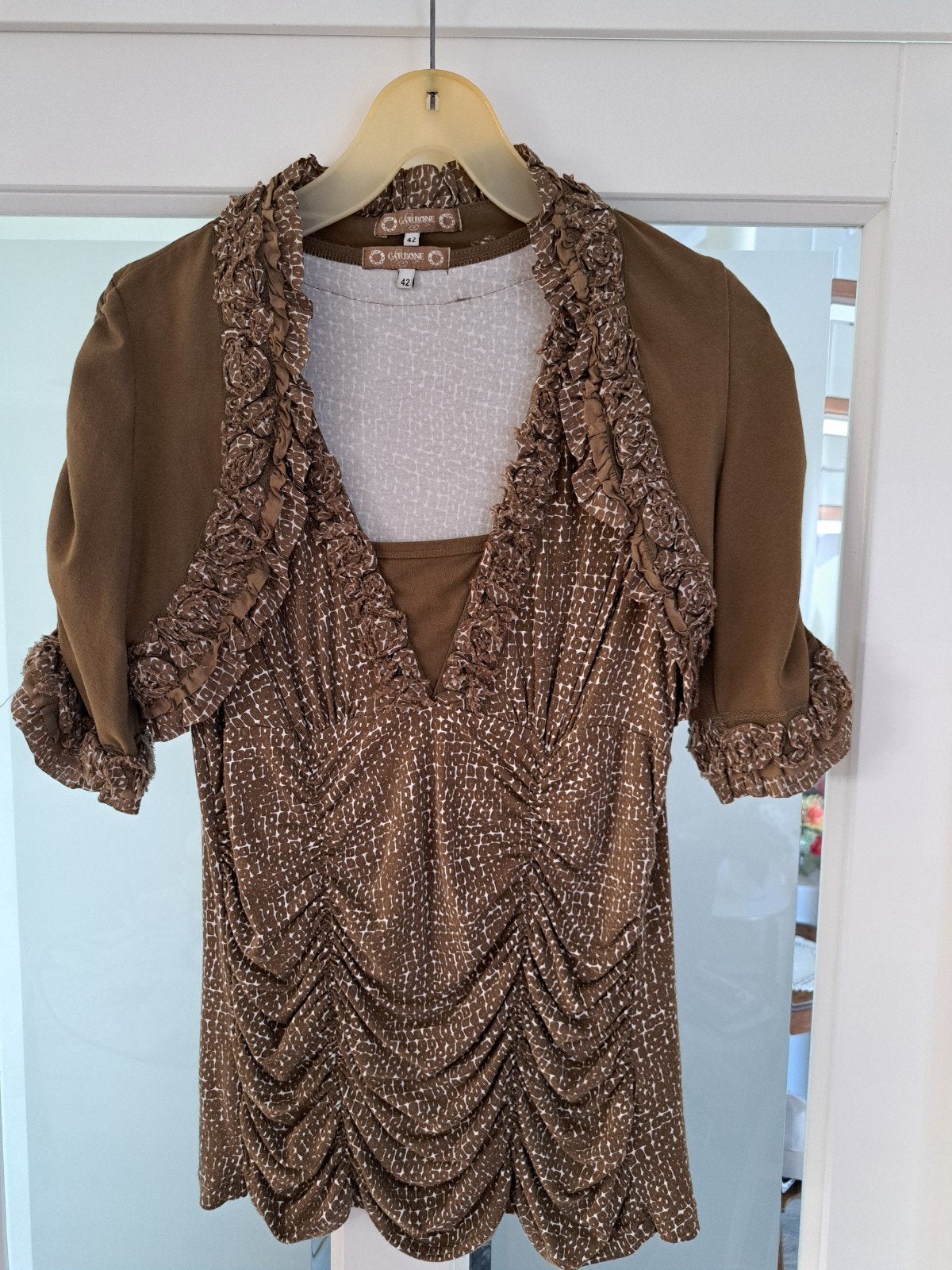 Chique groene top maat 42, Kleding | Dames, Tops, Zo goed als nieuw, Maat 42/44 (L), Korte mouw, Ophalen of Verzenden