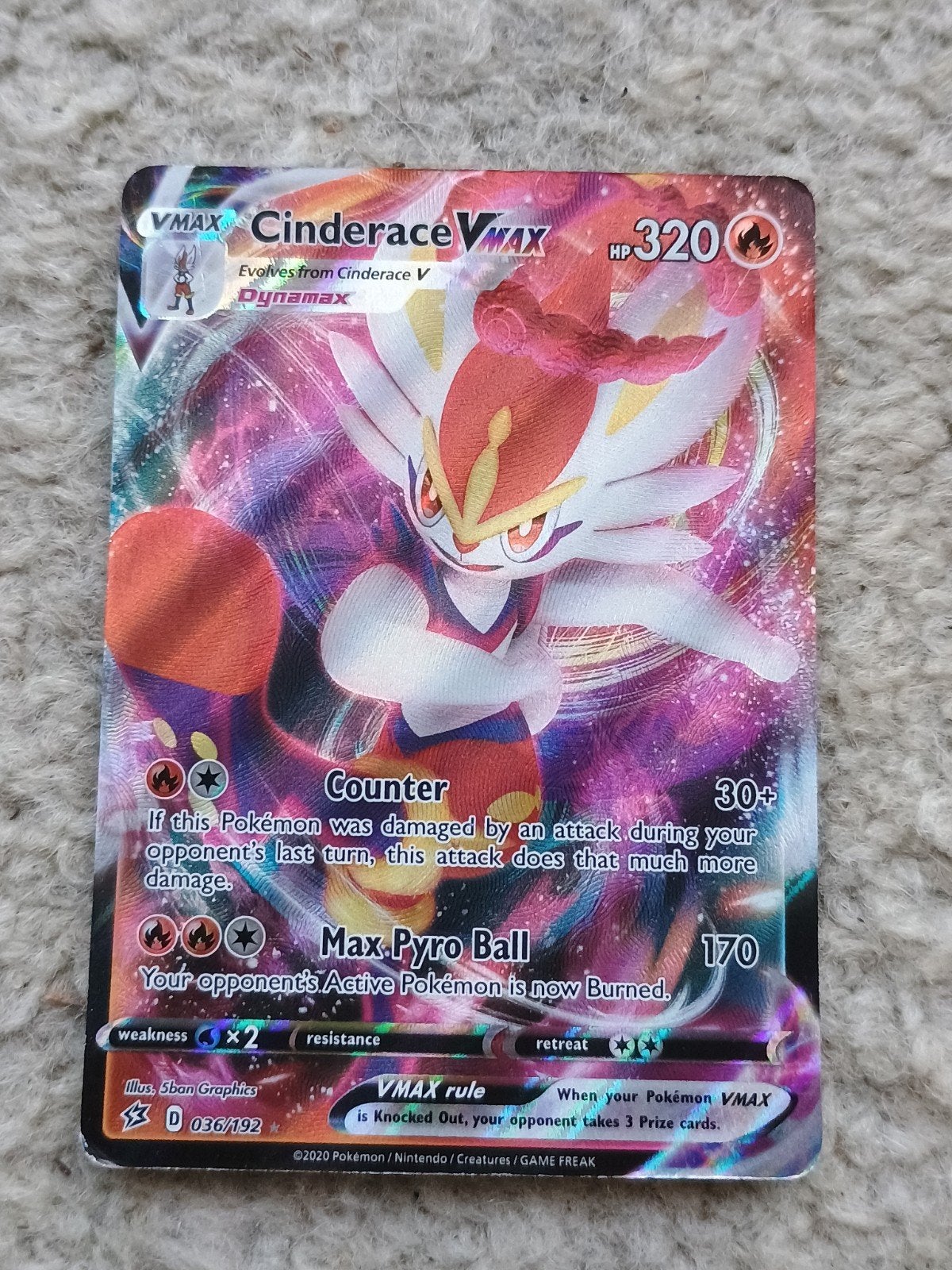 Pokemon kaart Cinderace Vmax 036/192 holo, Hobby en Vrije tijd, Ophalen of Verzenden, Zo goed als nieuw, Losse kaart, Foil