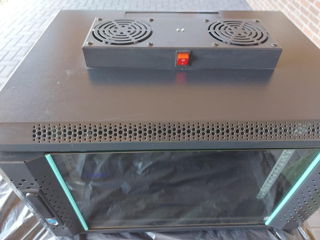 Patchkast, Computers en Software, Serverkasten, Ophalen