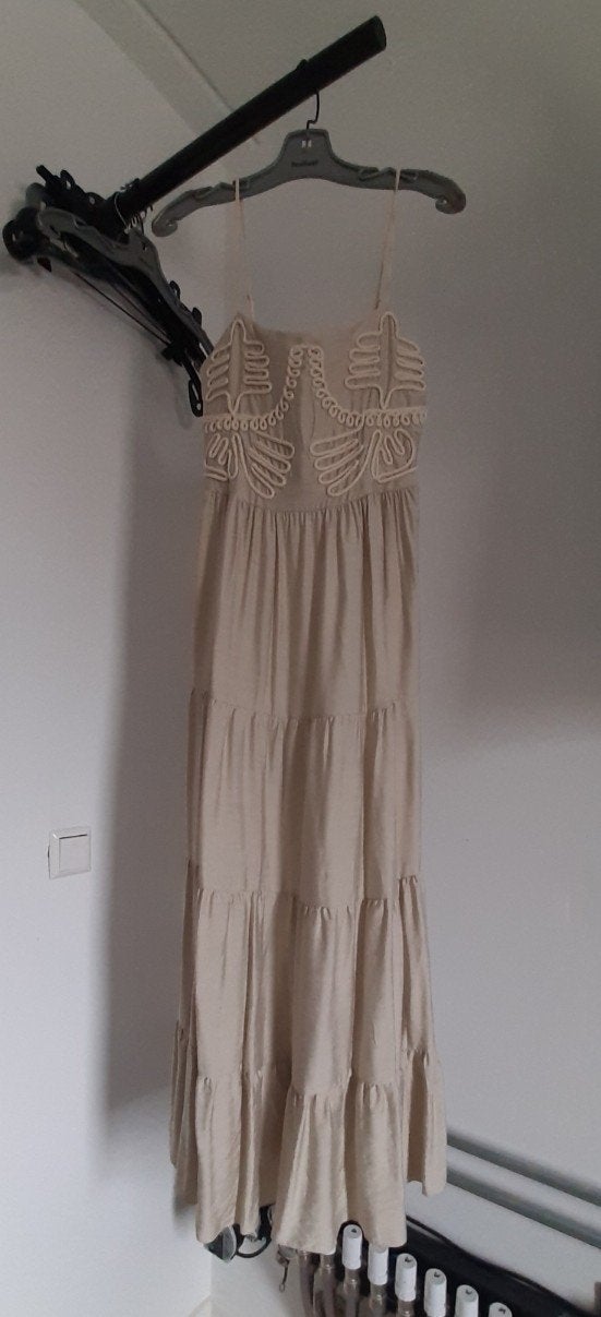 Nieuwe Biba Style Slijjurk Louis Beige - One Size, Beige, Nieuw, Biba Style, Onder de knie