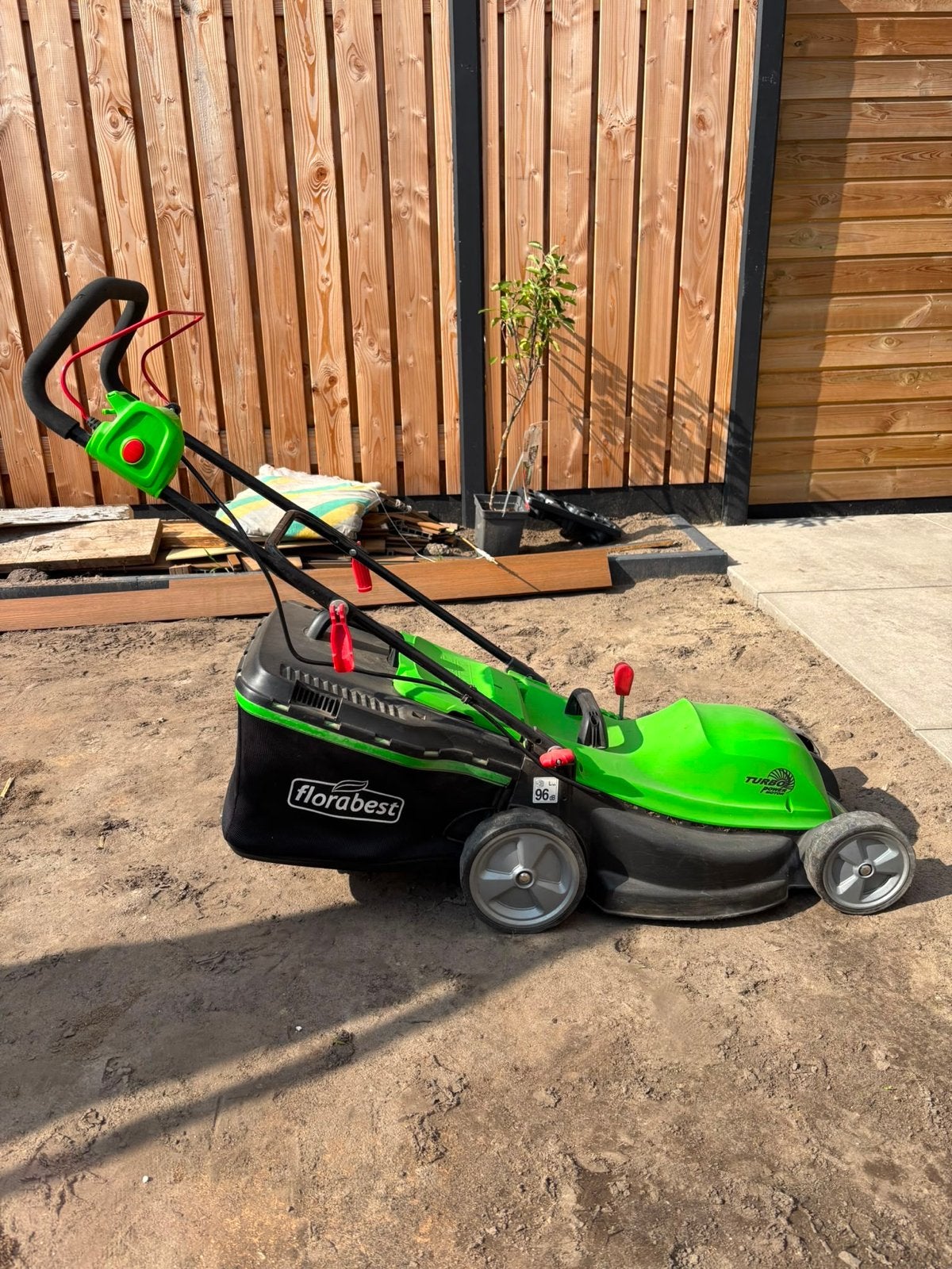 Florabest elektrische grasmaaier met opvangzak, Ophalen, Cirkelmaaier, Gebruikt, Elektrische grasmaaier