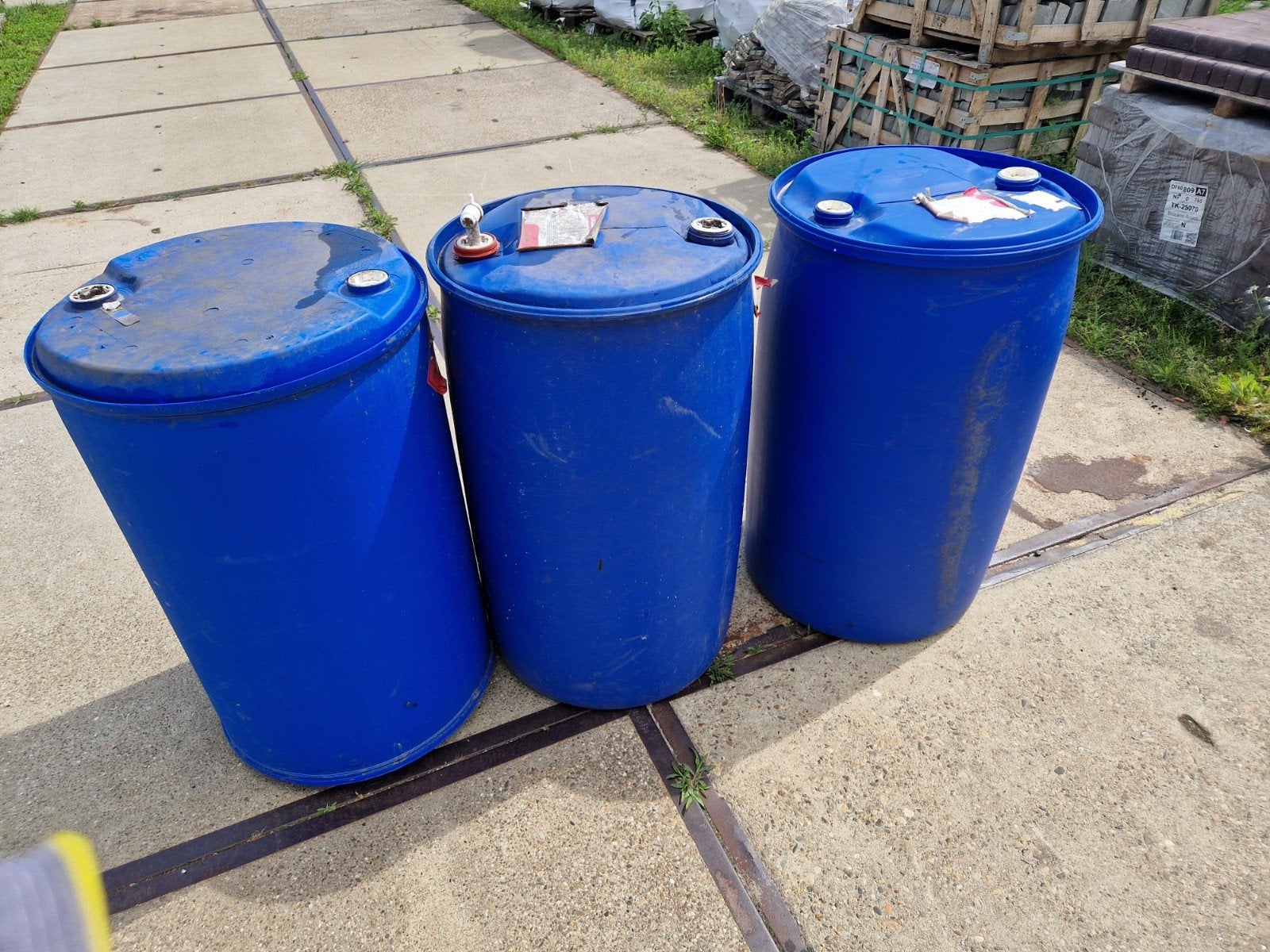 3x Blauwe Vaten / Tonnen - Gebruikt, Ophalen, Gebruikt, Bak of Kist, Minder dan 50 cm