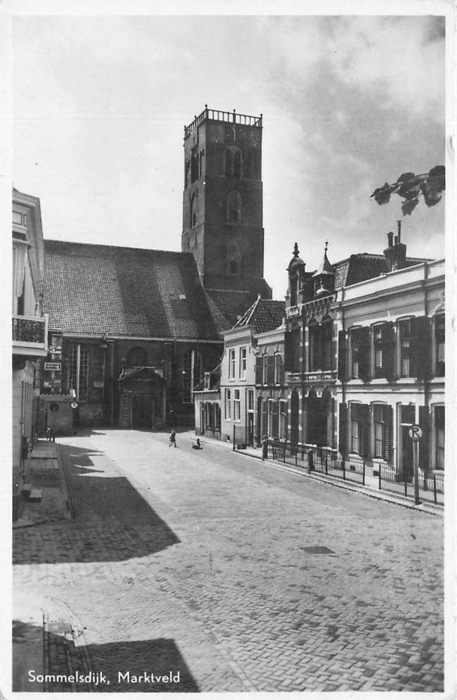 304-035-029 Sommelsdijk Marktveld, Verzamelen, Ansichtkaarten | Nederland, Zuid-Holland, Voor 1920, Verzenden