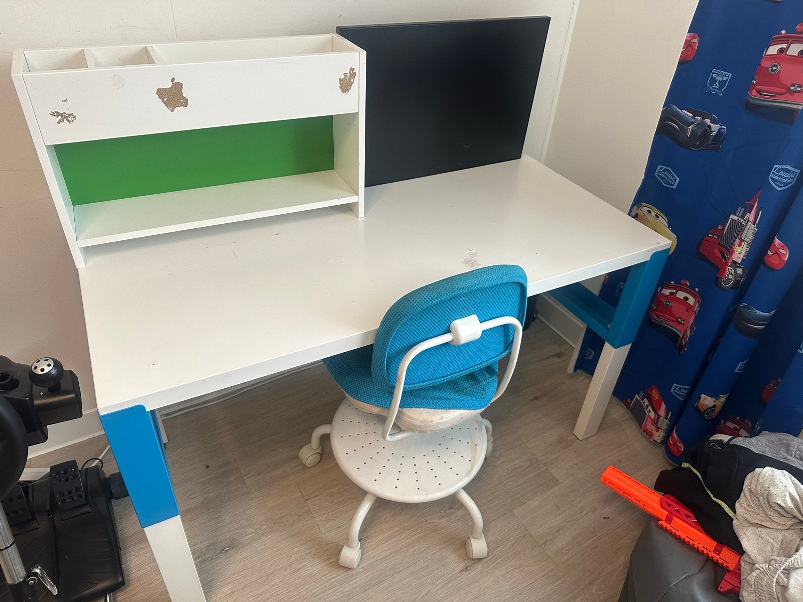 2 kinderbureaus merk Pähl (Ikea) te koop!, Huis en Inrichting, Bureaus, Gebruikt, Kinderbureau, Overige merken, Modern, Spaanplaat of MDF