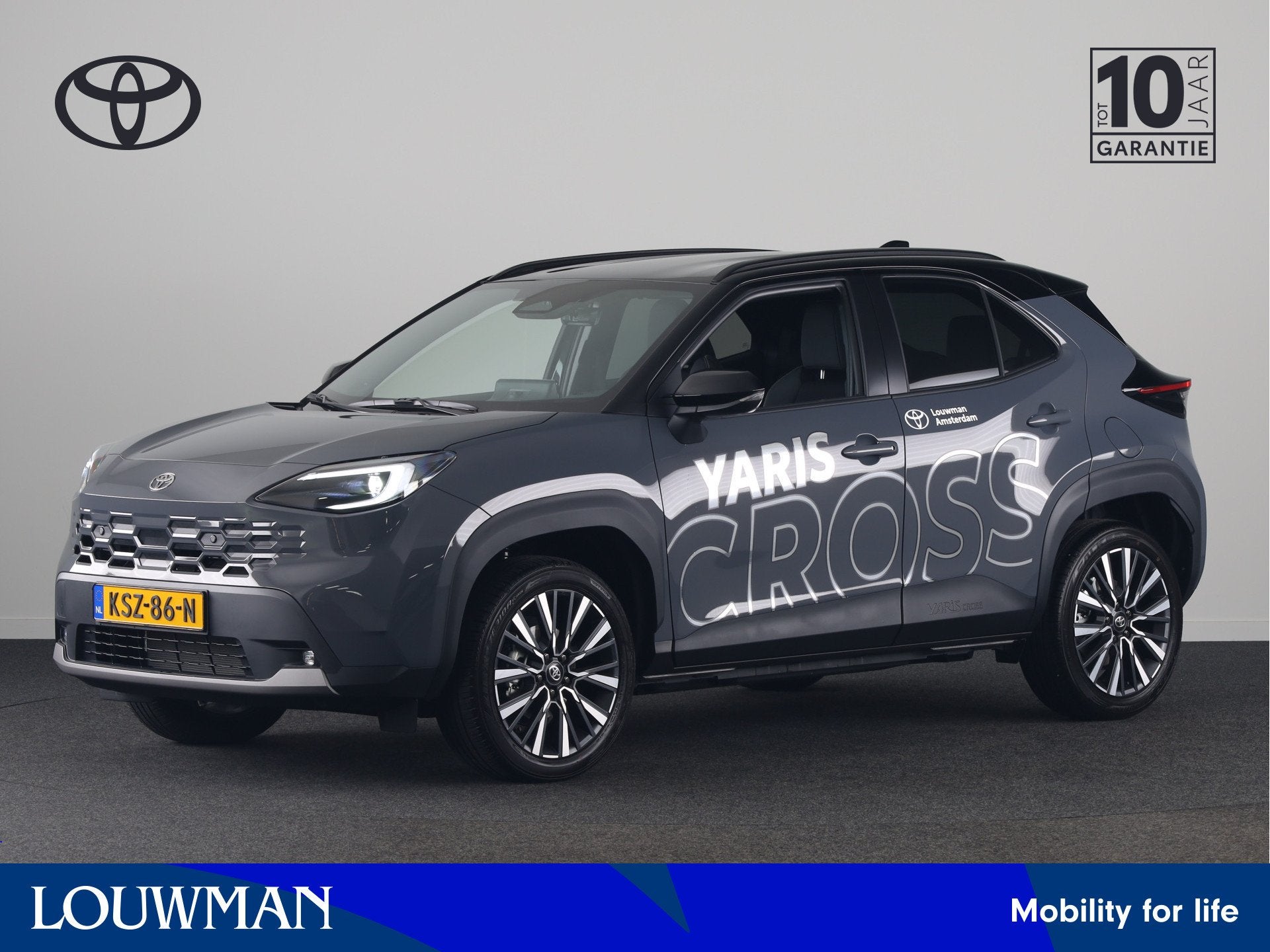 Toyota Yaris Cross 1.5 Hybrid 130 Executive *DEMO* | Premium, Leder en Stof, Bedrijf, Hybride Elektrisch/Benzine, 3 cilinders