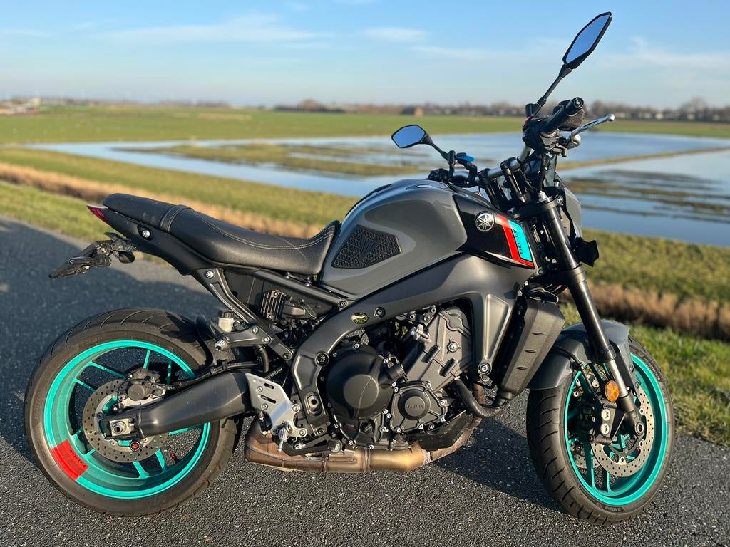 Yamaha MT-09 – 7600km – Veel extra’s - Nieuwe banden, Traction Control, Particulier, Meer dan 35 kW, Naked bike