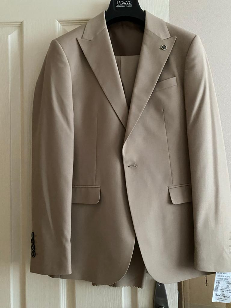 Ragazzo Slimfit Herenpak 3-delig - Beige Maat 46, Ophalen of Verzenden, Zo goed als nieuw, Maat 46 (S) of kleiner, Beige