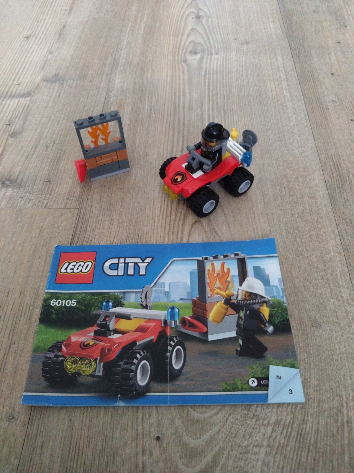 Lego City Brandweer 60105 met instructieboekje, Lego, Ophalen of Verzenden, Inclusief minifiguren, Complete set