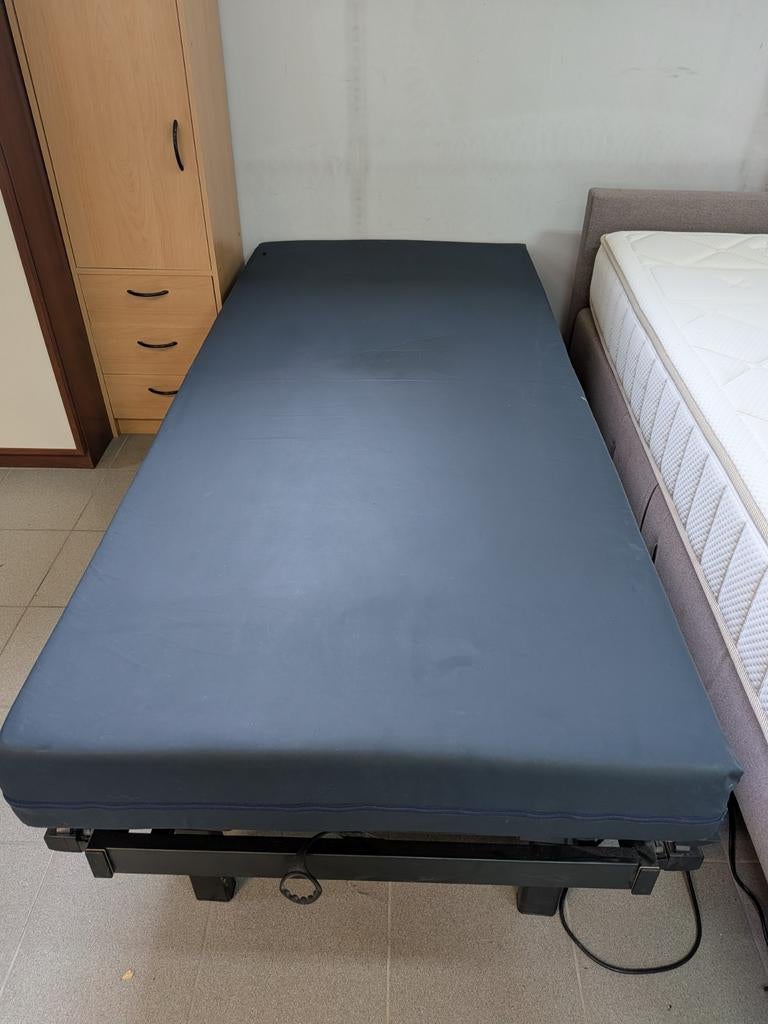 Elektrische Lattenbodem 90x200 | Verstelbaar Bed | Elektric, Ophalen, 90 cm, Eenpersoons, Nvf