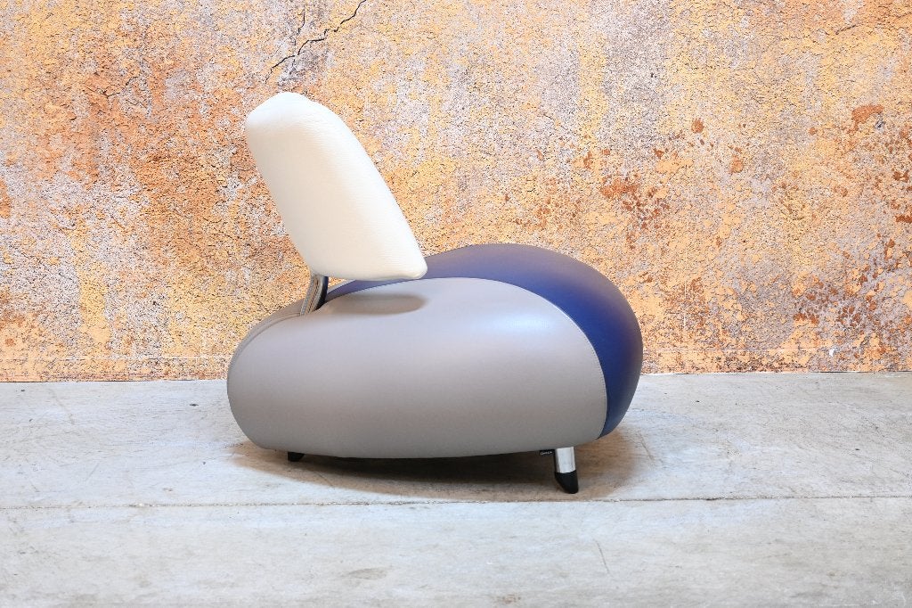 ZGANieuw Leolux Pallone design fauteuil in blauw en wit leer, Huis en Inrichting, Leolux, Leolux, 75 tot 100 cm, Ophalen of Verzenden
