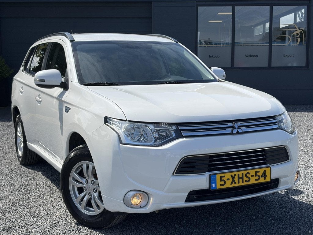 Mitsubishi Outlander 2.0 PHEV Business Edition SOH 73%,Trekh, Auto's, Mitsubishi, 1998 cc, Stof, Euro 6, 4 cilinders