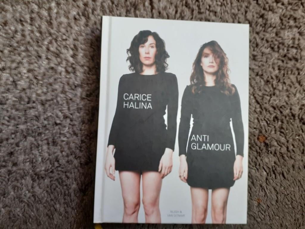 Carice van Houten Halina Reijn-Antiglamour, Ophalen of Verzenden, Gelezen