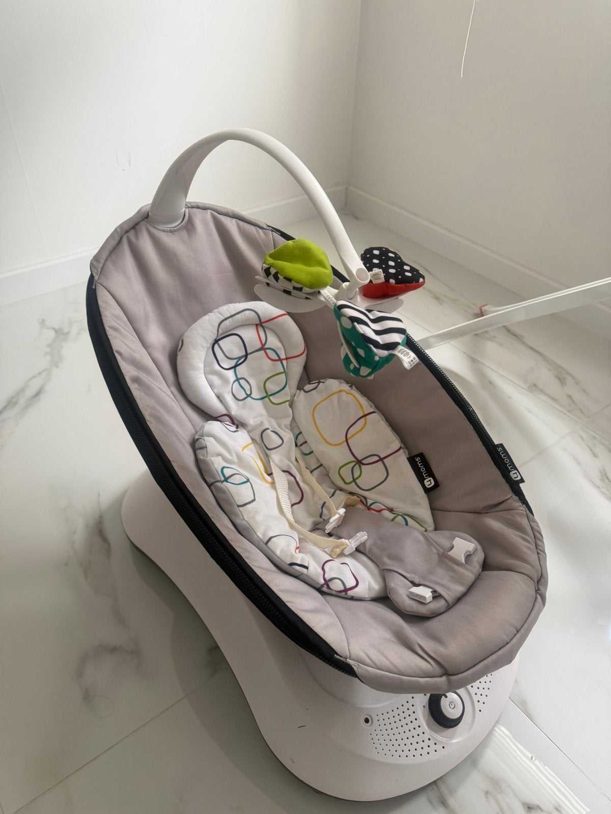 4moms mamaRoo 4.0 Wipstoel - Zo goed als nieuw, Kinderen en Baby's, Wipstoeltjes, Overige merken, Wipstoel, Ophalen of Verzenden