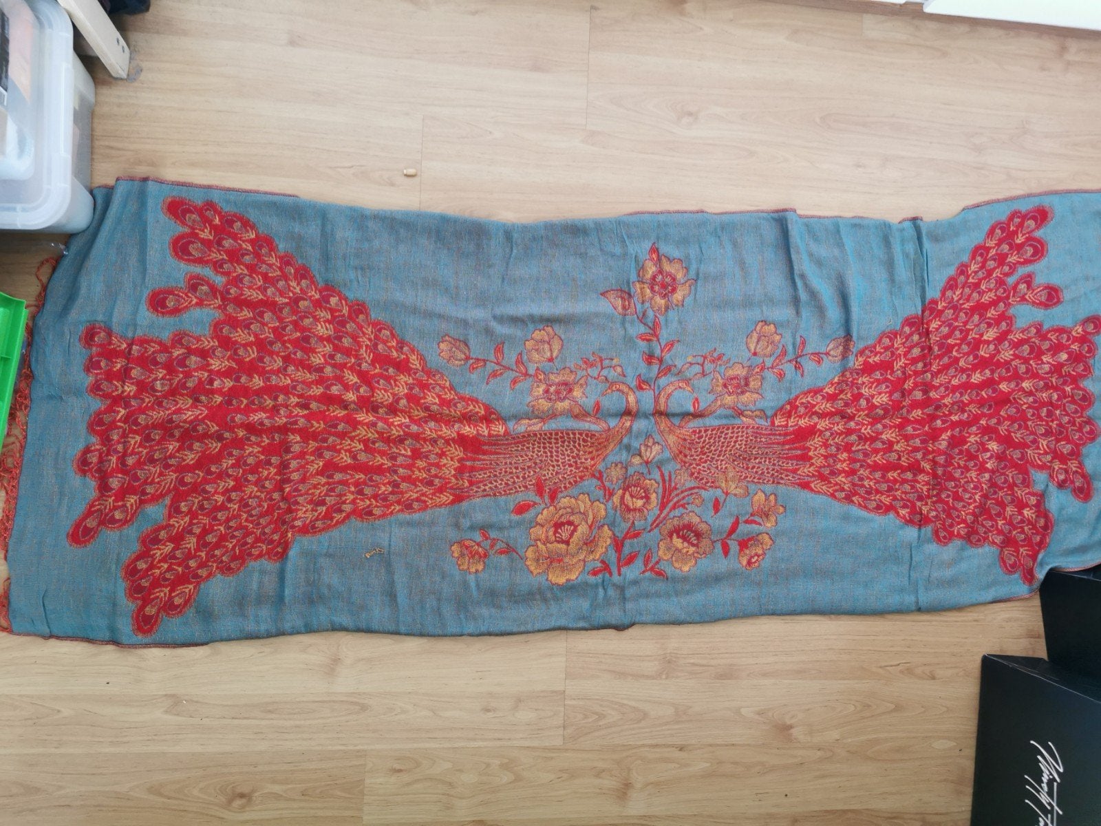 Batik sjaal, Kleding | Dames, Mutsen, Sjaals en Handschoenen, Batik, Ophalen of Verzenden, Zo goed als nieuw, Sjaal