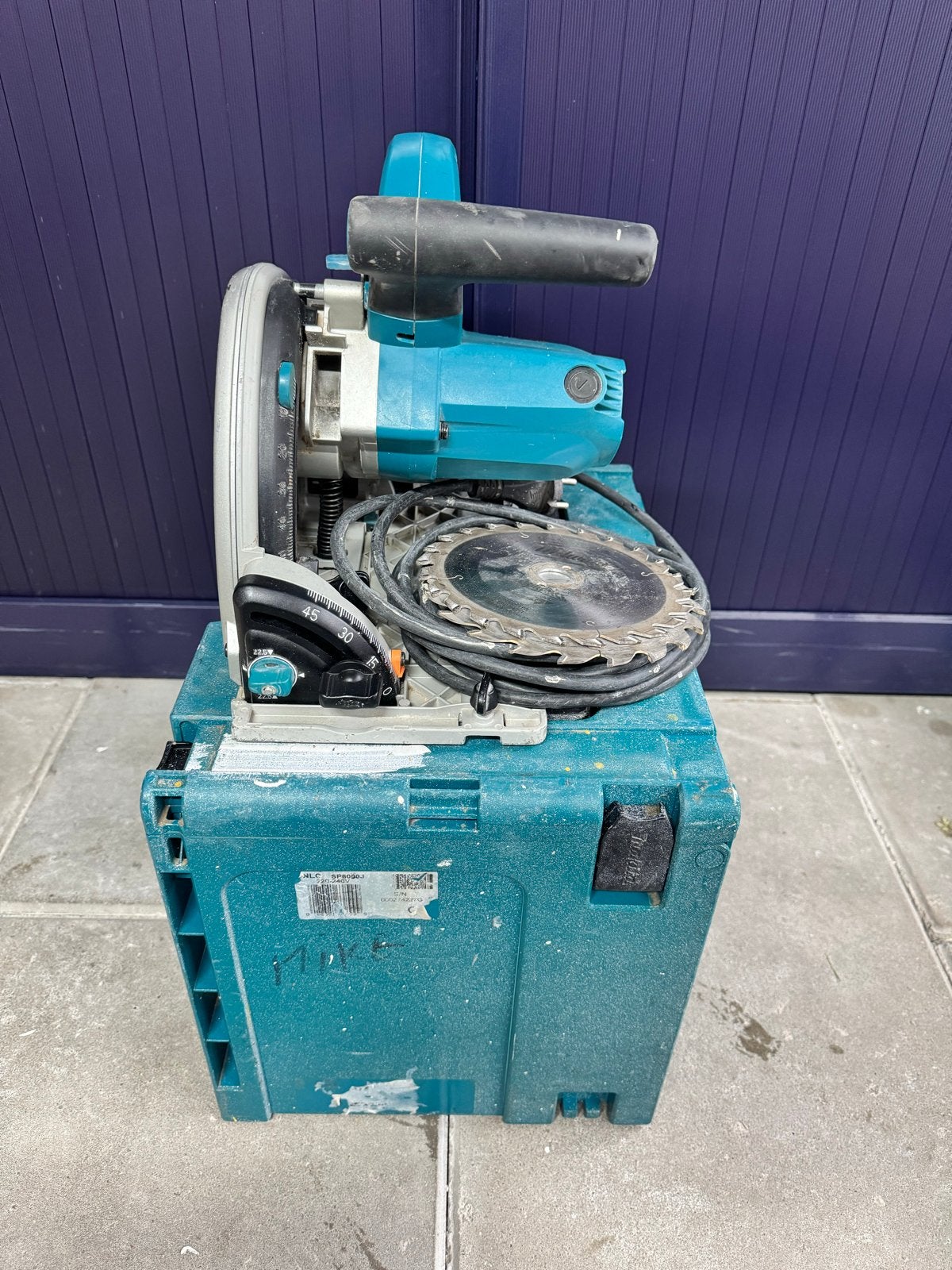 Makita SP6000 invalzaag met koffer, Doe-het-zelf en Verbouw, Gebruikt, Invalzaag, Ophalen of Verzenden, 30 tot 70 mm