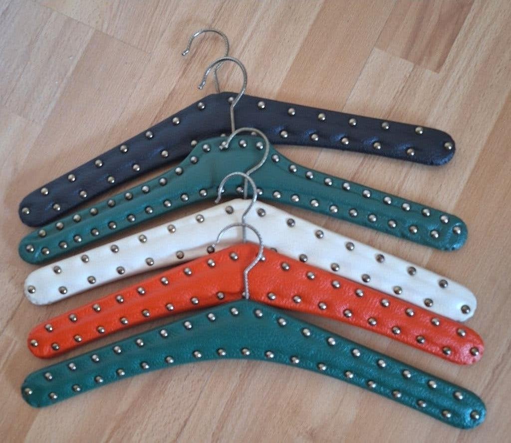 5x jaren 70 kleerhangers/kledinghangers, Kleding | Dames, Ophalen, Zo goed als nieuw, Overige materialen, Kinderen en Volwassenen