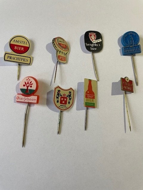 Speldjes bier Stella Artois, Amstel, Oranjeboom etc, Verzamelen, Speldjes, Pins en Buttons, Ophalen of Verzenden, Gebruikt, Overige onderwerpen