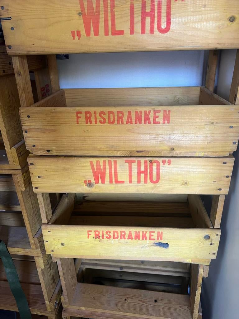 Vintage Houten Frisdrank Krat "WILTHO", Ophalen