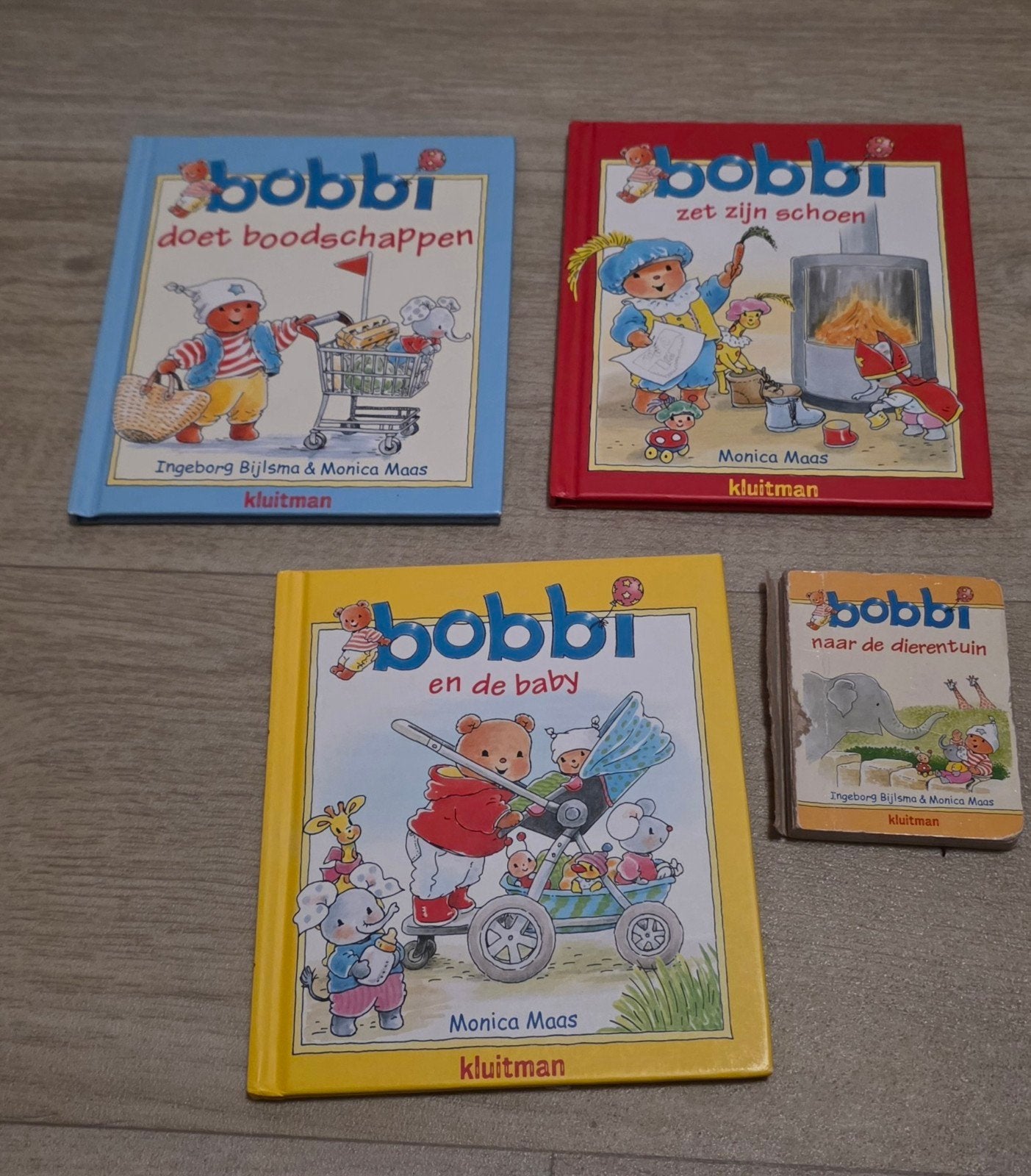 Bobbi Boekjes Collectie - 4 Leuke Verhalen, Ophalen of Verzenden, Zo goed als nieuw, Fictie algemeen