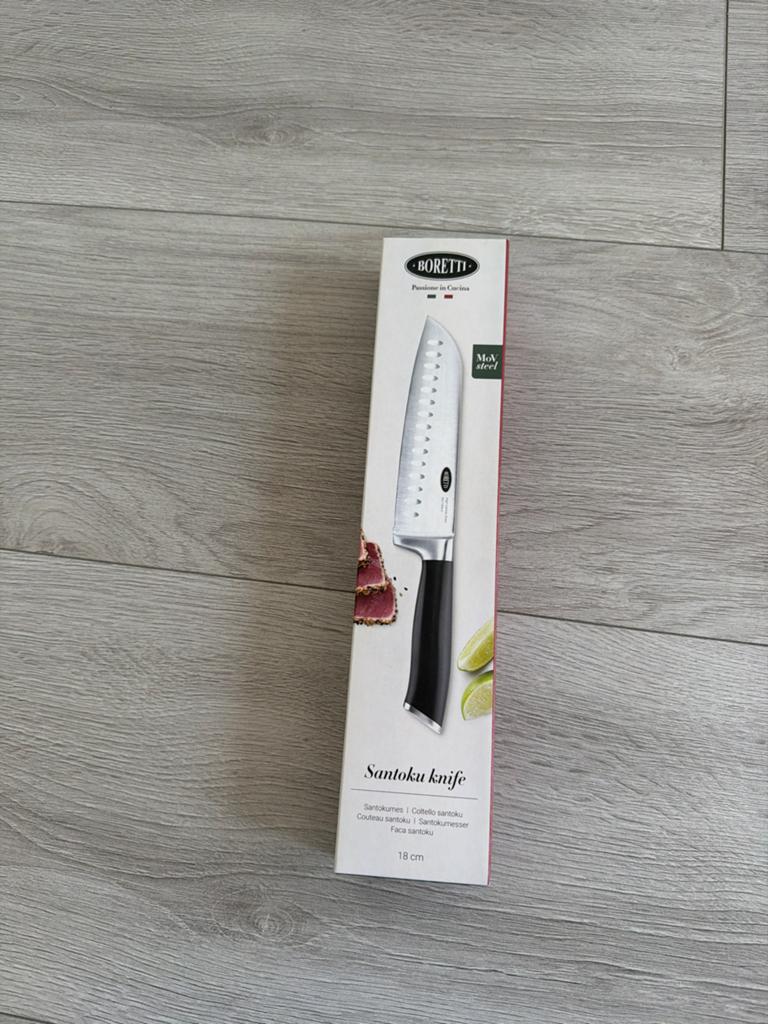 Boretti Santoku mes - 18 cm - Nieuw in doos, Overige typen, Ophalen of Verzenden, Metaal, Nieuw