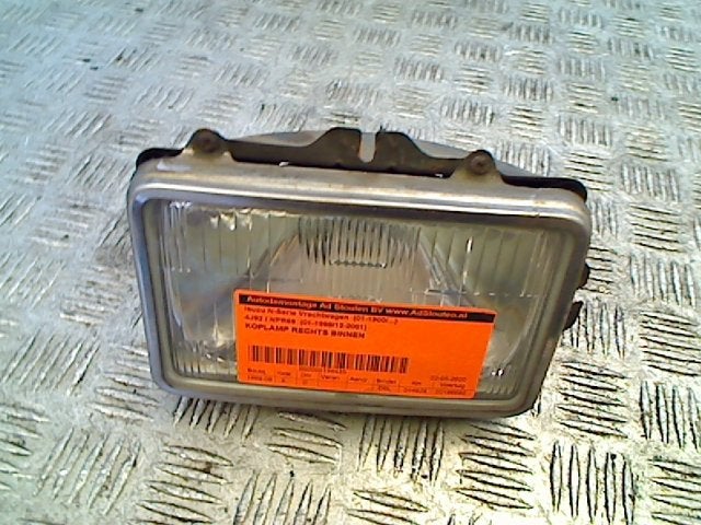 Koplamp Rechts BINNEN Isuzu N-Serie (.R6.) (1998-01/2001-12), Gebruikt, Overige automerken, Im Weiherfeld 2, Ginsheim-Gustavsburg 65462, , Duitsland