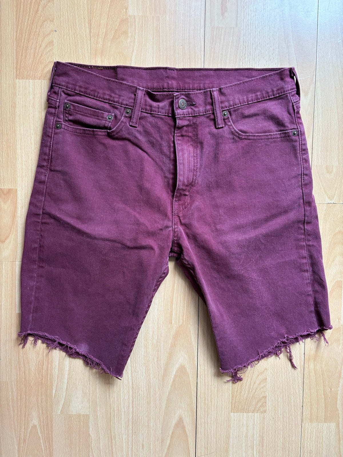 Levi's shorts, jeansmodel, mt 32, Ophalen of Verzenden, Zo goed als nieuw, Overige kleuren, W32 (confectie 46) of kleiner