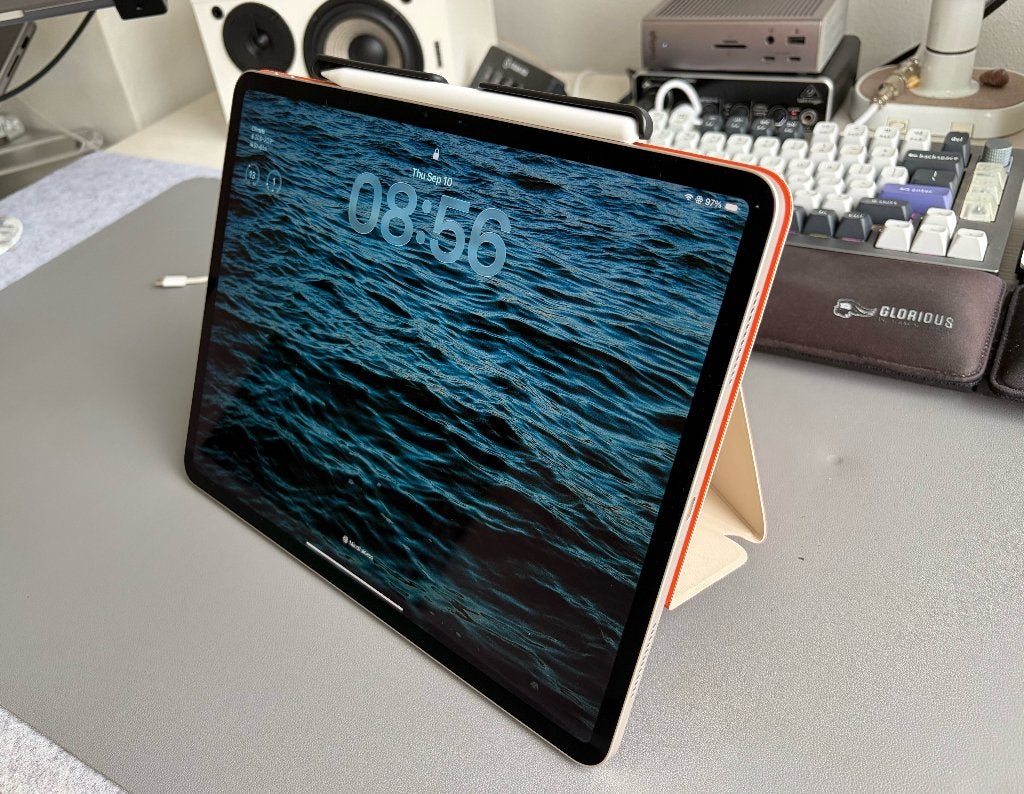 Ipad Air 13" M4 256GB WiFi-only Sterrenlicht met accessories, Computers en Software, Ophalen, 13 inch of meer, Apple iPad Air