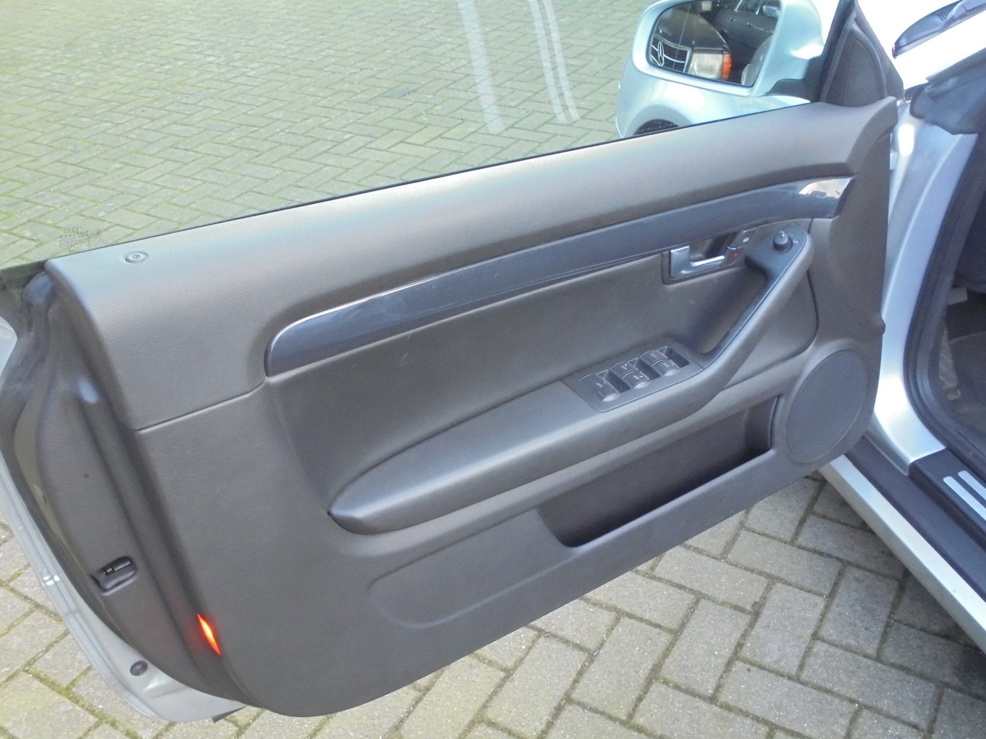 Foto 30 van Audi A4 Cabriolet 2.4 V6 Exclusive TREKHAAK
