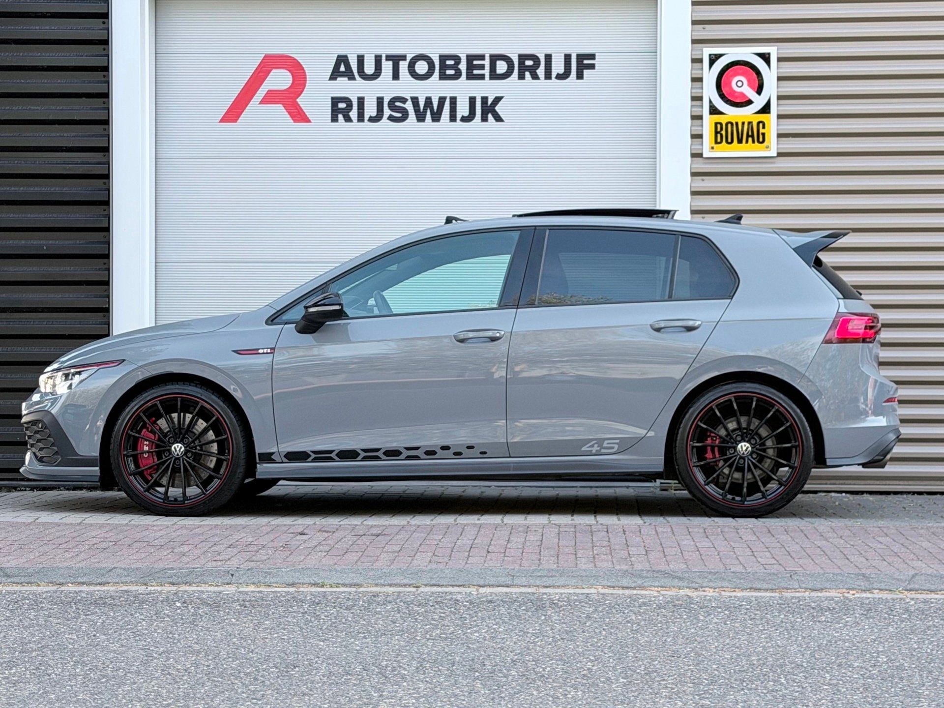 Volkswagen Golf 2.0 TSI GTI Clubsport 45 Akra/H&K/HuD/Pano, 12 maanden, Gebruikt, 4 cilinders, Alcantara