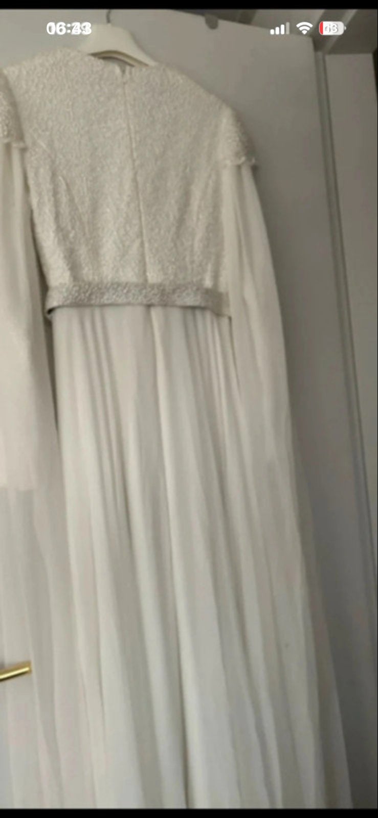 Elegante Witte Trouwjurk met Lange Mouwen, Kleding | Dames, Trouwkleding en Trouwaccessoires, Ophalen of Verzenden, Zo goed als nieuw