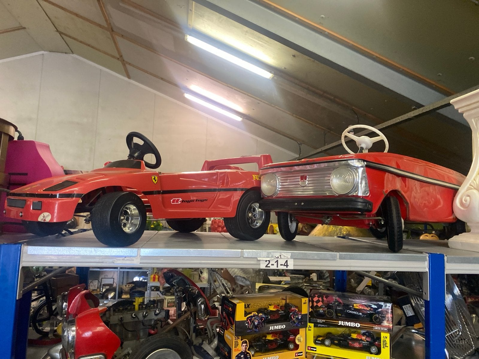 Vintage Trapauto's: Ferrari F40 en Klassieke moscowitz, Kinderen en Baby's, Speelgoed | Speelgoedvoertuigen, Ophalen of Verzenden