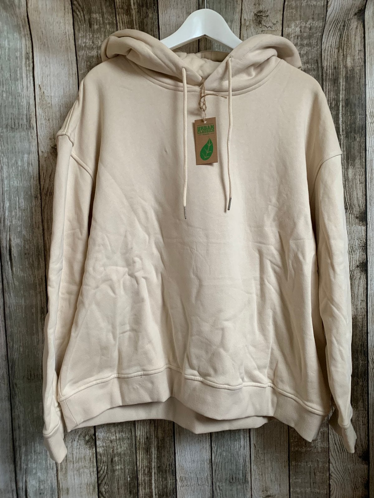 Urban Classics nieuwe beige hoodie (Maat 4XL valt kleiner)., Kleding | Dames, Grote Maten, Verzenden, Trui of Vest, Nieuw, Urban Classics